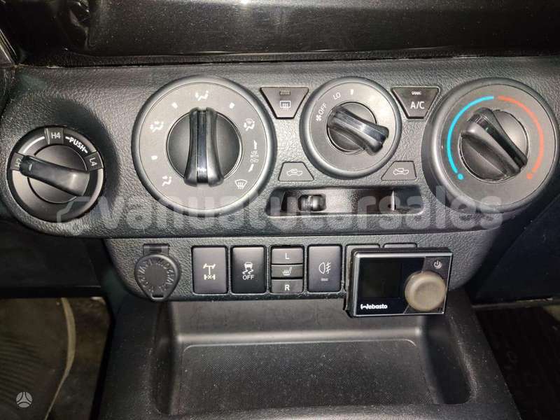 Big with watermark toyota hilux shefa port vila 870