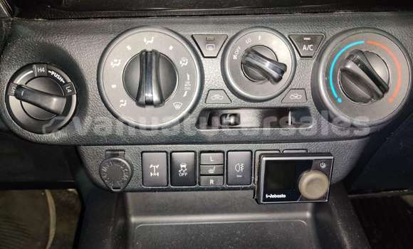 Buy Used Toyota Hilux White Car in Port Vila in Shefa Buy Used Toyota Hilux White Car in Port Vila in Shefa