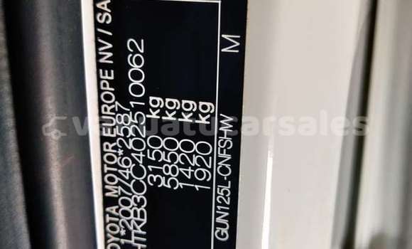 Buy Used Toyota Hilux White Car in Port Vila in Shefa Buy Used Toyota Hilux White Car in Port Vila in Shefa