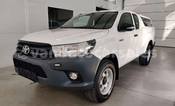 Buy Used Toyota Hilux White Car in Port Vila in Shefa Buy Used Toyota Hilux White Car in Port Vila in Shefa