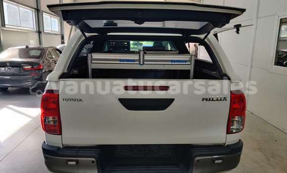 Buy Used Toyota Hilux White Car in Port Vila in Shefa Buy Used Toyota Hilux White Car in Port Vila in Shefa