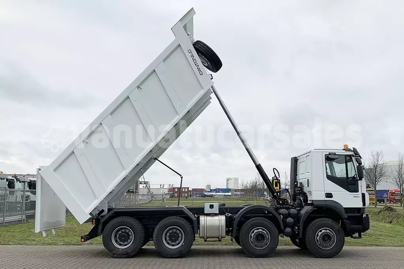 Big with watermark iveco massif shefa port vila 871