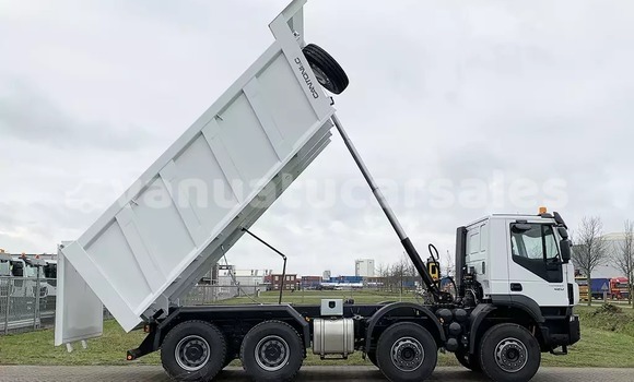 Buy Used IVECO Massif White Car in Port Vila in Shefa Buy Used IVECO Massif White Car in Port Vila in Shefa