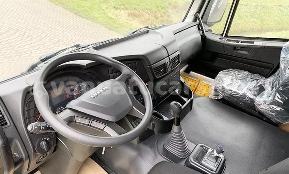 Buy Used IVECO Massif White Car in Port Vila in Shefa Buy Used IVECO Massif White Car in Port Vila in Shefa