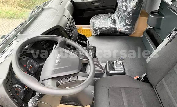 Buy Used IVECO Massif White Car in Port Vila in Shefa Buy Used IVECO Massif White Car in Port Vila in Shefa