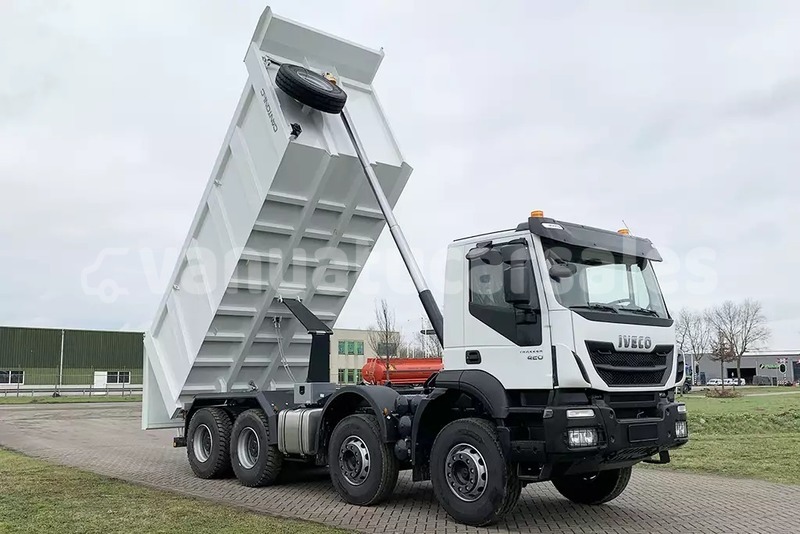 Big with watermark iveco massif shefa port vila 871