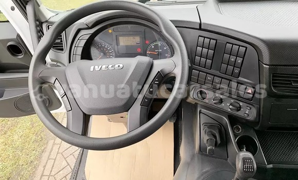 Buy Used IVECO Massif White Car in Port Vila in Shefa Buy Used IVECO Massif White Car in Port Vila in Shefa