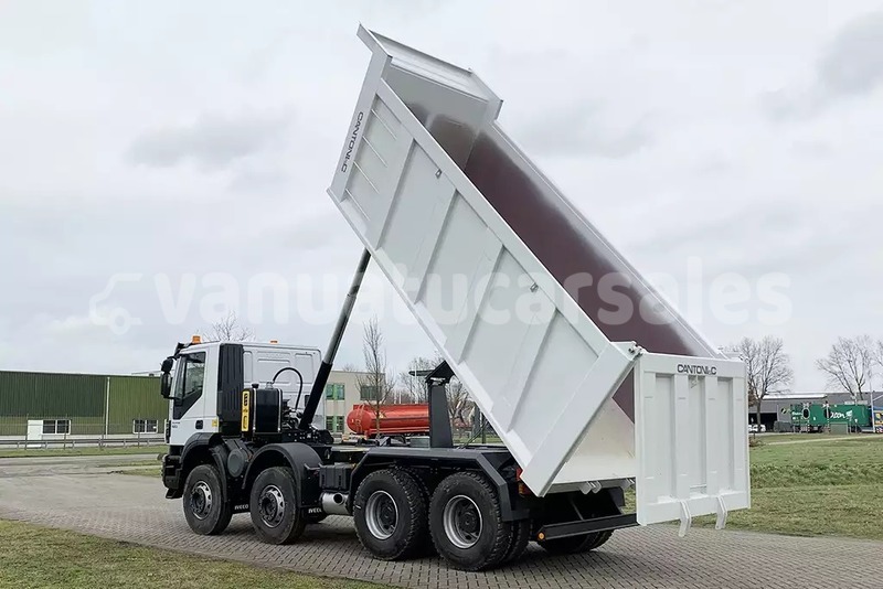 Big with watermark iveco massif shefa port vila 871