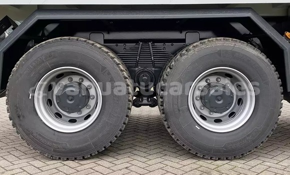 Buy Used IVECO Massif White Car in Port Vila in Shefa Buy Used IVECO Massif White Car in Port Vila in Shefa