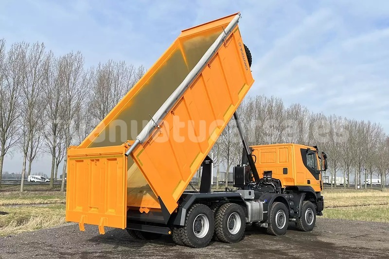 Big with watermark iveco massif shefa port havannah 872