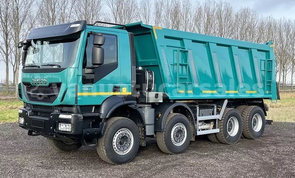 Buy Used IVECO Massif Green Car in Wuro in Malampa Buy Used IVECO Massif Green Car in Wuro in Malampa