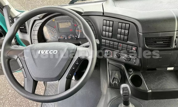 Buy Used IVECO Massif Green Car in Wuro in Malampa Buy Used IVECO Massif Green Car in Wuro in Malampa