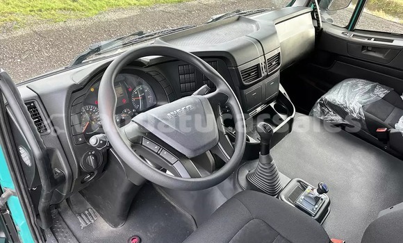 Buy Used IVECO Massif Green Car in Wuro in Malampa Buy Used IVECO Massif Green Car in Wuro in Malampa