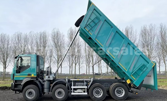 Buy Used IVECO Massif Green Car in Wuro in Malampa Buy Used IVECO Massif Green Car in Wuro in Malampa