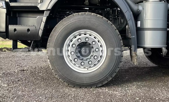 Buy Used IVECO Massif Green Car in Wuro in Malampa Buy Used IVECO Massif Green Car in Wuro in Malampa