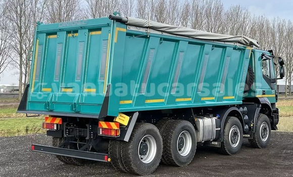 Buy Used IVECO Massif Green Car in Wuro in Malampa Buy Used IVECO Massif Green Car in Wuro in Malampa