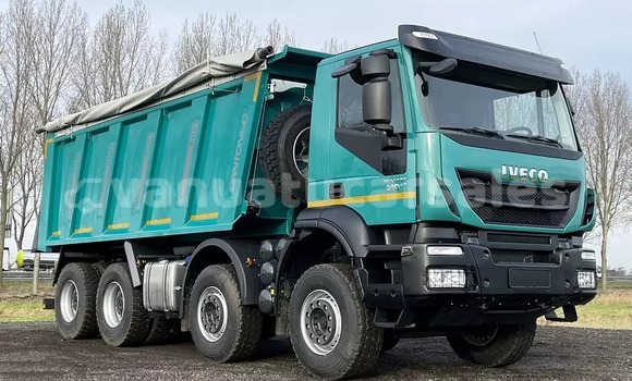 Buy Used IVECO Massif Green Car in Wuro in Malampa Buy Used IVECO Massif Green Car in Wuro in Malampa