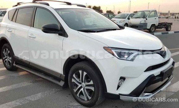 Acheter Import Voiture Toyota RAV4 Blanc à Import - Dubai, Malampa Acheter Import Voiture Toyota RAV4 Blanc à Import - Dubai, Malampa