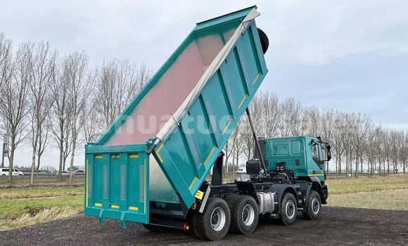 Buy Used IVECO Massif Green Car in Wuro in Malampa Buy Used IVECO Massif Green Car in Wuro in Malampa