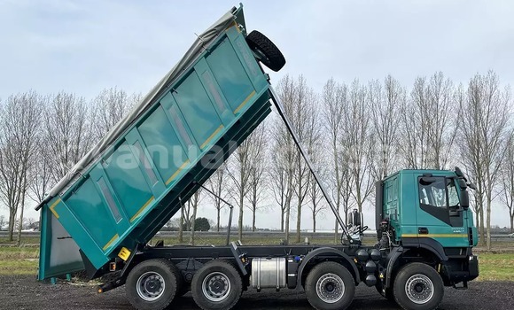 Buy Used IVECO Massif Green Car in Wuro in Malampa Buy Used IVECO Massif Green Car in Wuro in Malampa