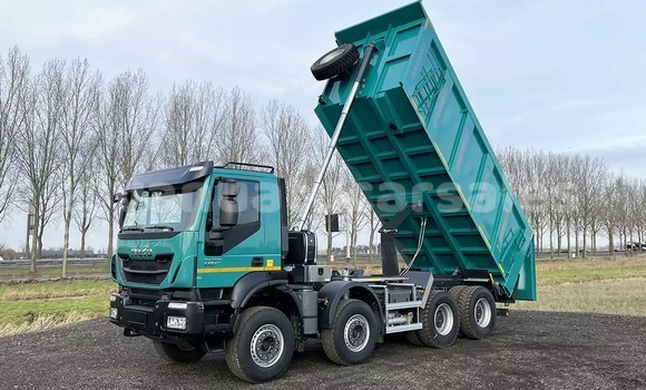 Buy Used IVECO Massif Green Car in Wuro in Malampa Buy Used IVECO Massif Green Car in Wuro in Malampa