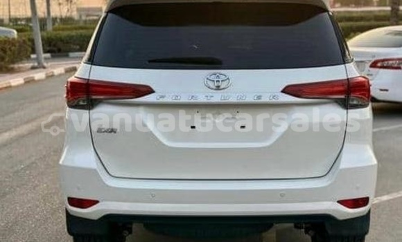 Buy Used Toyota Fortuner White Car in Port Vila in Shefa Buy Used Toyota Fortuner White Car in Port Vila in Shefa