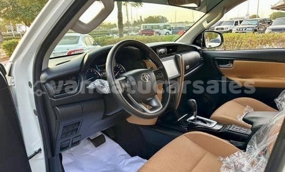 Buy Used Toyota Fortuner White Car in Port Vila in Shefa Buy Used Toyota Fortuner White Car in Port Vila in Shefa