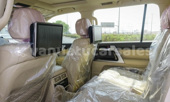 Acheter Occasion Voiture Toyota Land Cruiser Blanc à Port Vila, Shefa Acheter Occasion Voiture Toyota Land Cruiser Blanc à Port Vila, Shefa