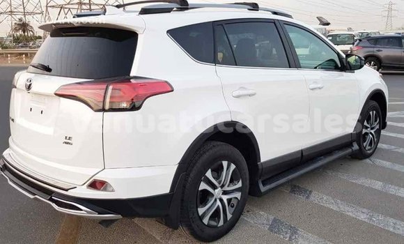 Acheter Import Voiture Toyota RAV4 Blanc à Import - Dubai, Malampa Acheter Import Voiture Toyota RAV4 Blanc à Import - Dubai, Malampa