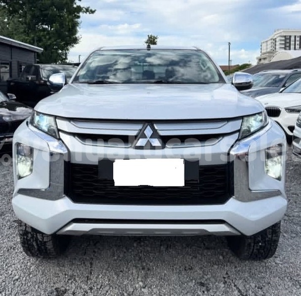 Big with watermark mitsubishi l200 shefa port vila 882