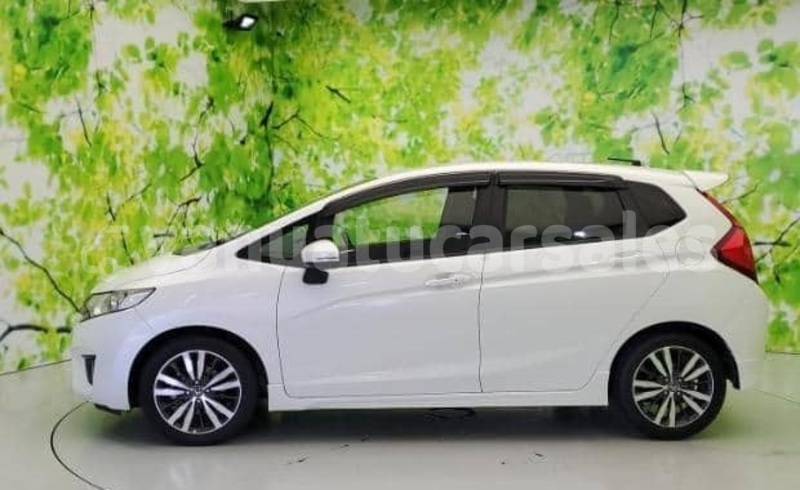 Big with watermark honda fit shefa port vila 884