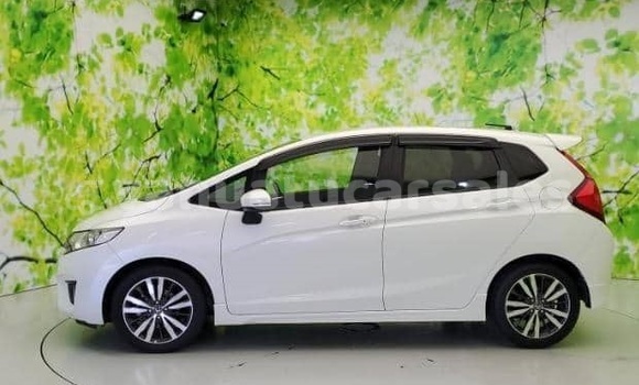 Acheter Occasion Voiture Honda FIT Blanc à Port Vila, Shefa Acheter Occasion Voiture Honda FIT Blanc à Port Vila, Shefa