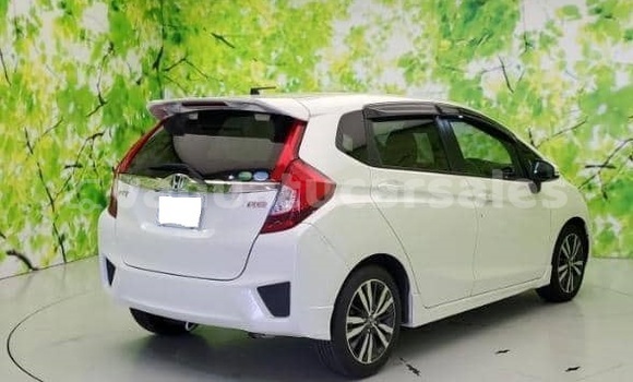 Acheter Occasion Voiture Honda FIT Blanc à Port Vila, Shefa Acheter Occasion Voiture Honda FIT Blanc à Port Vila, Shefa