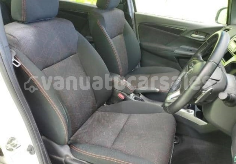 Big with watermark honda fit shefa port vila 884