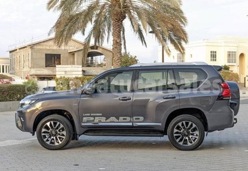 Big with watermark toyota land cruiser prado shefa port vila 885
