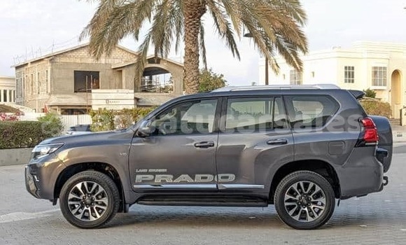Acheter Occasion Voiture Toyota Land Cruiser Prado Blanc à Port Vila, Shefa Acheter Occasion Voiture Toyota Land Cruiser Prado Blanc à Port Vila, Shefa