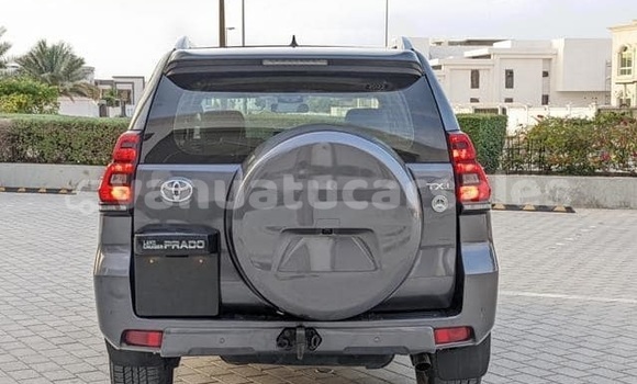 Acheter Occasion Voiture Toyota Land Cruiser Prado Blanc à Port Vila, Shefa Acheter Occasion Voiture Toyota Land Cruiser Prado Blanc à Port Vila, Shefa