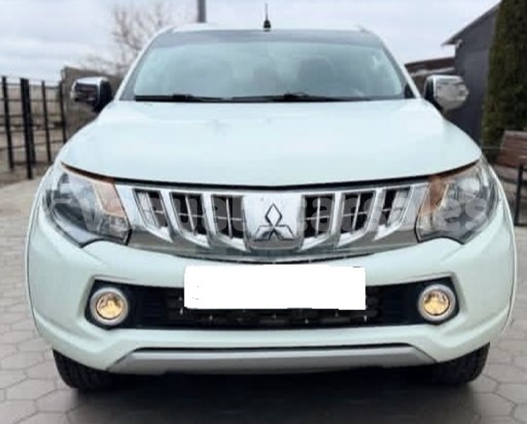Big with watermark mitsubishi l200 shefa port vila 888
