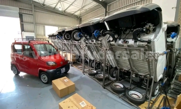 Acheter Neuf Voiture Bajaj Qute Beige à Burumba, Shefa Acheter Neuf Voiture Bajaj Qute Beige à Burumba, Shefa