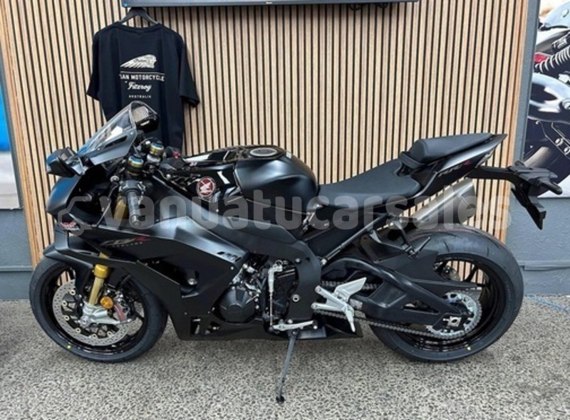 Big with watermark yamaha tmax shefa burumba 901