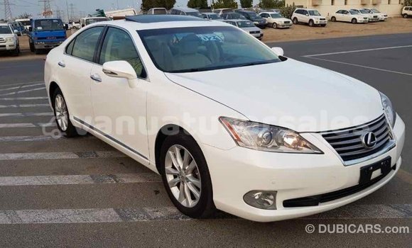 Acheter Import Voiture Lexus ES Blanc à Import - Dubai, Malampa Acheter Import Voiture Lexus ES Blanc à Import - Dubai, Malampa