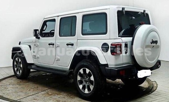 Buy Used Jeep Wrangler White Car in Port Vila in Shefa Buy Used Jeep Wrangler White Car in Port Vila in Shefa