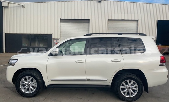 Acheter Occasion Voiture Toyota Land Cruiser Blanc à Port Vila, Shefa Acheter Occasion Voiture Toyota Land Cruiser Blanc à Port Vila, Shefa
