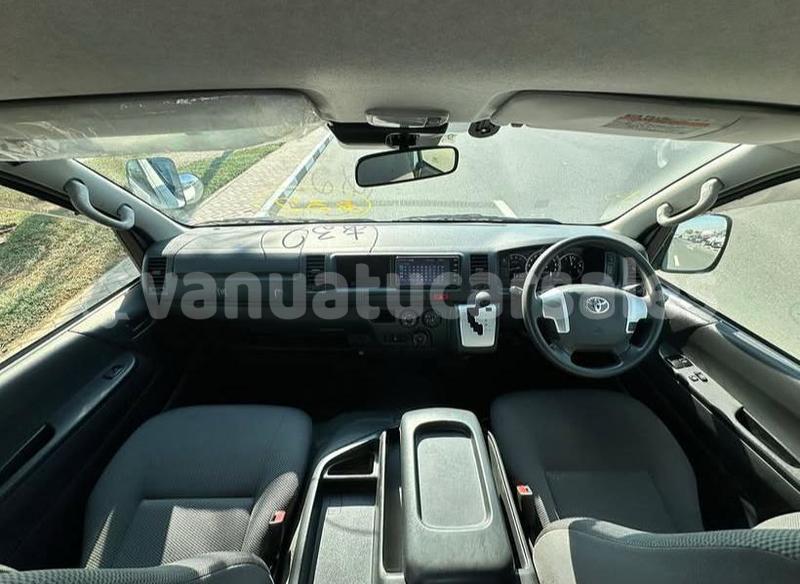 Big with watermark toyota hiace shefa port vila 906