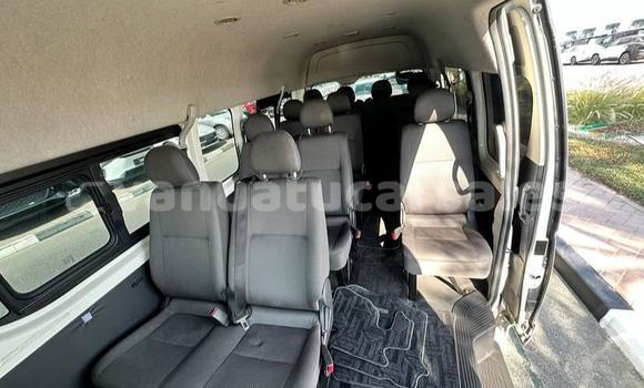 Acheter Occasion Voiture Toyota Hiace Blanc à Port Vila, Shefa Acheter Occasion Voiture Toyota Hiace Blanc à Port Vila, Shefa