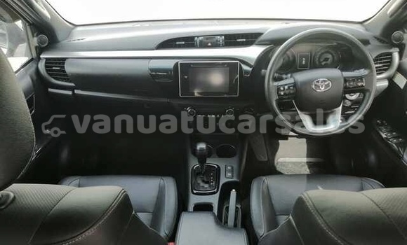 Buy Used Toyota Hiluxe Revo White Car in Port Vila in Shefa Buy Used Toyota Hiluxe Revo White Car in Port Vila in Shefa