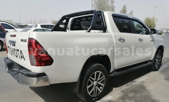 Buy Used Toyota Hiluxe Revo White Car in Tongoa in Shefa Buy Used Toyota Hiluxe Revo White Car in Tongoa in Shefa