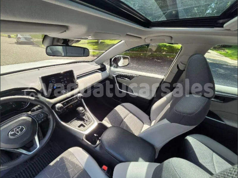 Big with watermark toyota rav4 penama asanvari 920