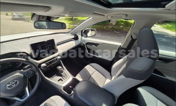 Acheter Occasion Voiture Toyota RAV4 Blanc à Asanvari, Penama Acheter Occasion Voiture Toyota RAV4 Blanc à Asanvari, Penama