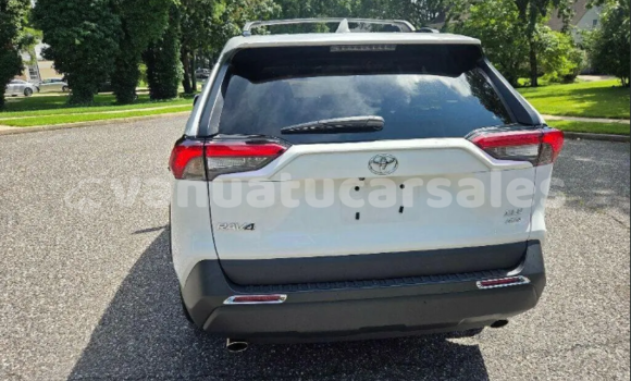 Acheter Occasion Voiture Toyota RAV4 Blanc à Asanvari, Penama Acheter Occasion Voiture Toyota RAV4 Blanc à Asanvari, Penama